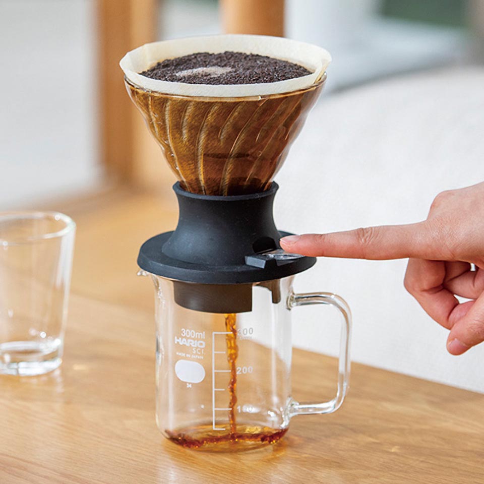 Hario V60 Immersion Dripper "Switch" 02